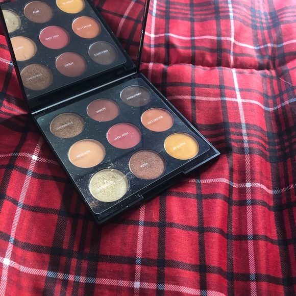 Morphe - Picture 2 of 2